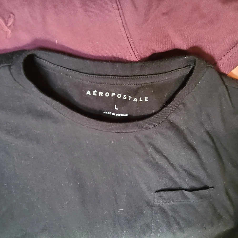 Aeropostale and American Eagle Men's T-Shirts - Burgandy And Coral - Picture 7 of 11